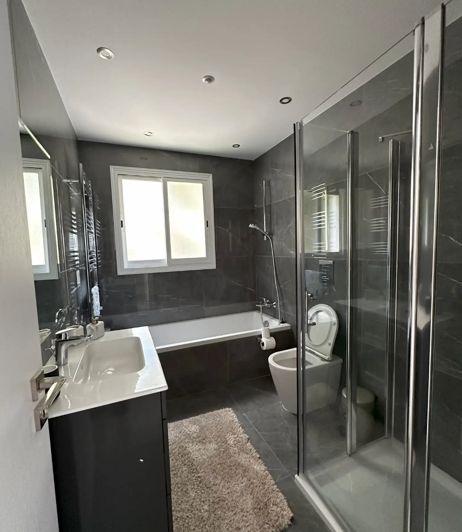 Image No.3-4 Bed House for sale