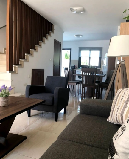 Image No.2-2 Bed House for sale