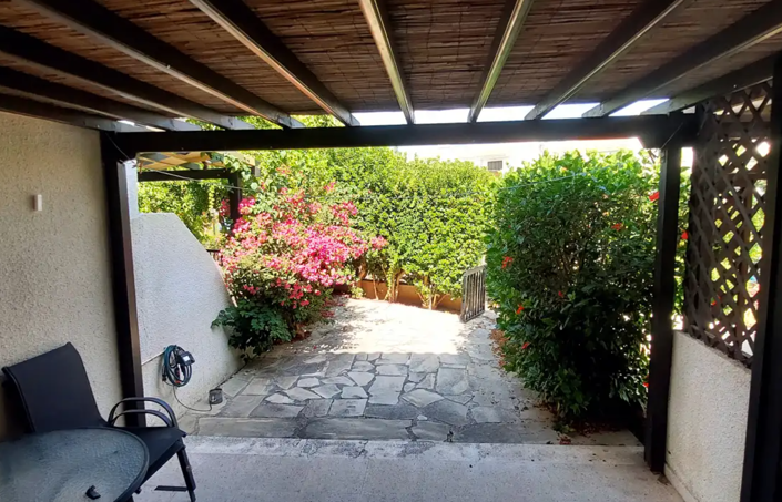 Image No.10-2 Bed House for sale