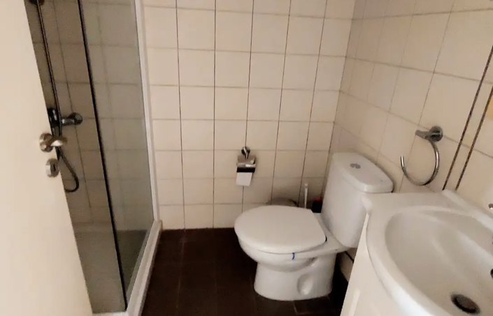 Image No.4-2 Bed House for sale