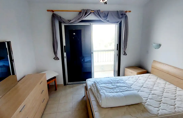 Image No.6-2 Bed House for sale