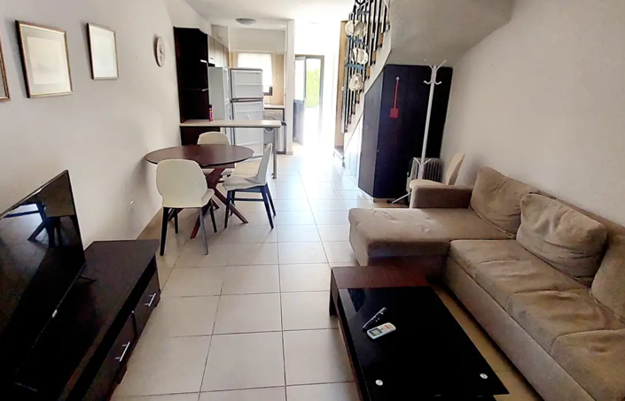 Image No.9-2 Bed House for sale