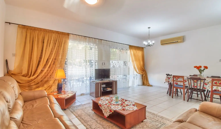 Image No.9-3 Bed House for sale