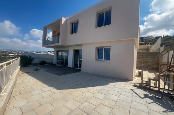 Image No.1-3 Bed Villa for sale