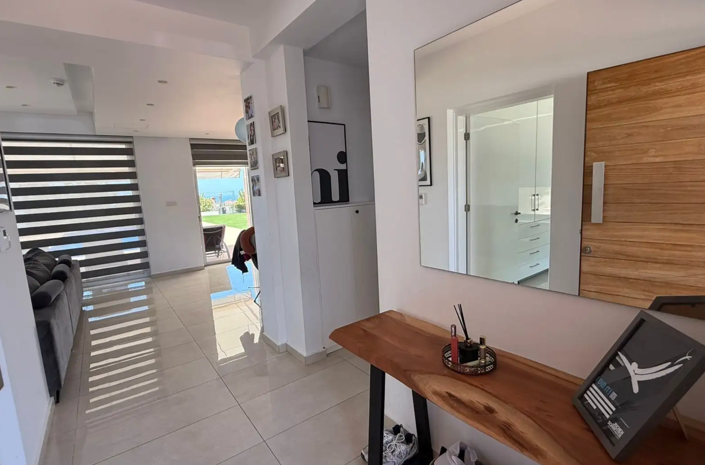 Image No.10-4 Bed House for sale