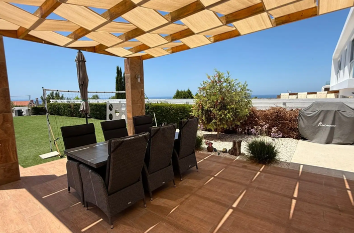 Image No.12-4 Bed House for sale