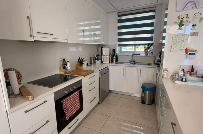 Image No.9-4 Bed House for sale