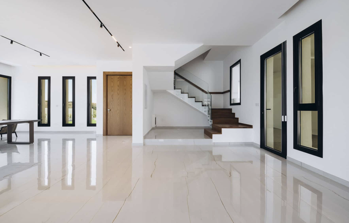 Image No.10-Villa de 5 chambres à vendre à Agios Tychonas