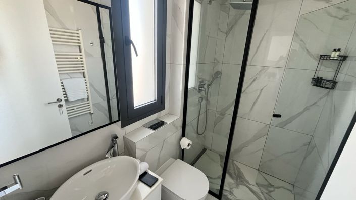 Image No.9-1 Bed Studio for sale