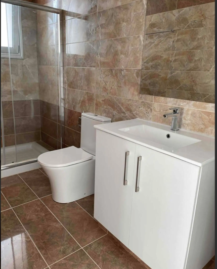 Image No.13-4 Bed House for sale