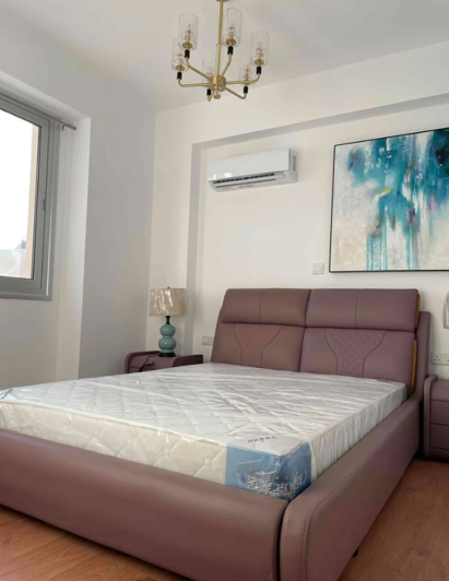 Image No.2-4 Bed House for sale