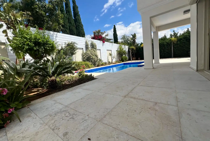 Image No.3-3 Bed House for sale