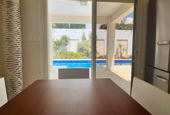 Image No.8-3 Bed House for sale