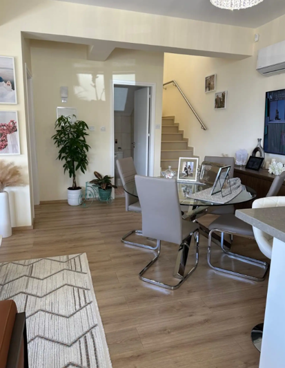 Image No.11-3 Bed House for sale