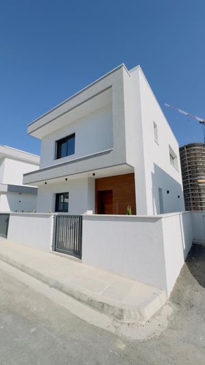 Image No.1-2 Bed House for sale