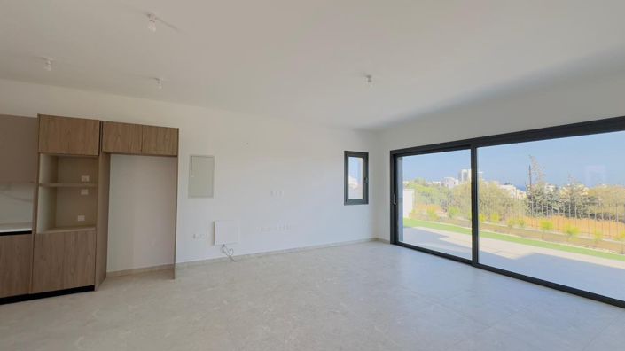 Image No.5-2 Bed House for sale