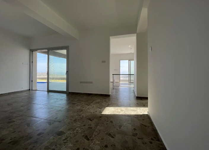 Image No.8-3 Bed Villa for sale