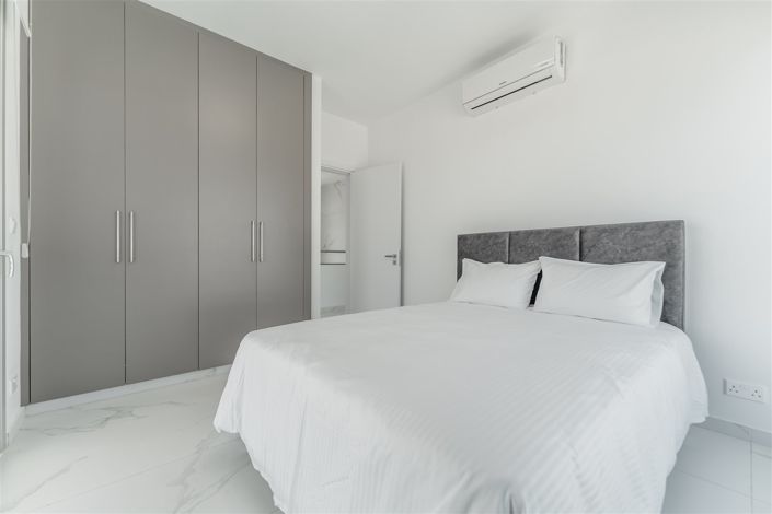 Image No.14-5 Bed Villa for sale