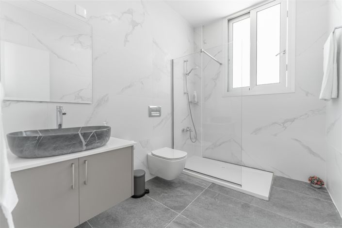 Image No.19-5 Bed Villa for sale