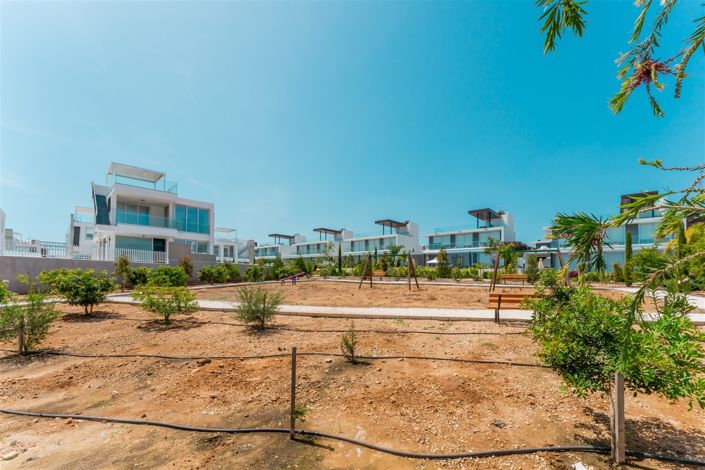 Image No.2-5 Bed Villa for sale