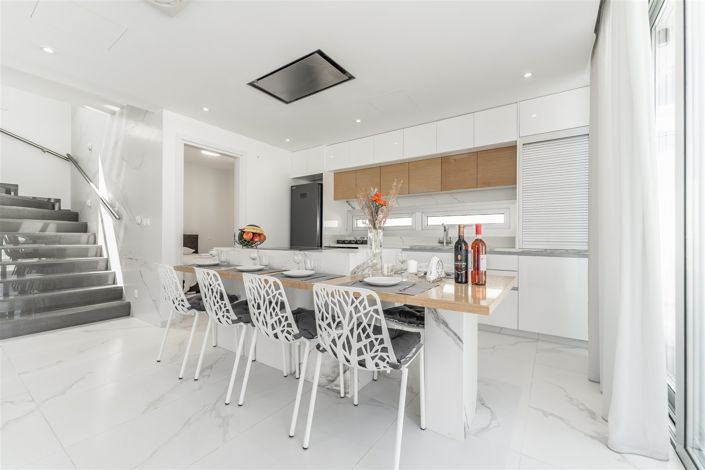 Image No.24-5 Bed Villa for sale