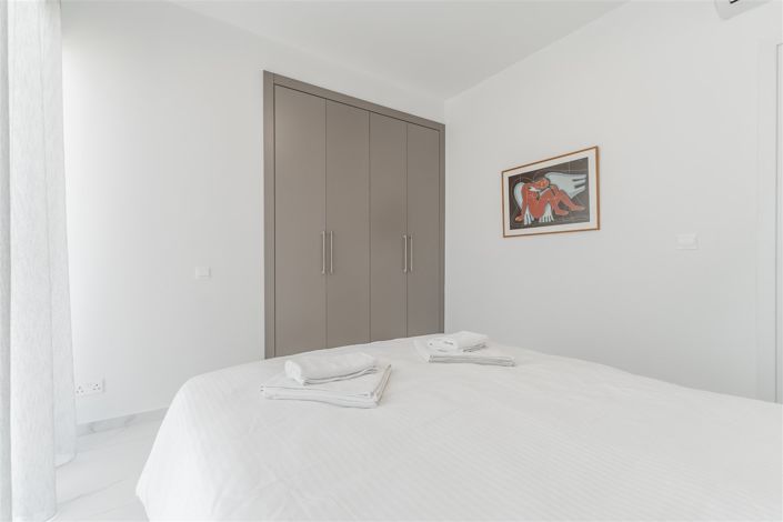 Image No.6-5 Bed Villa for sale