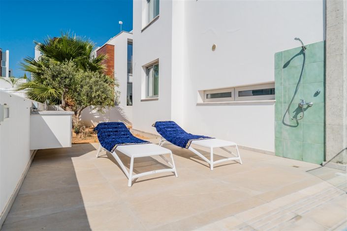 Image No.22-5 Bed Villa for sale