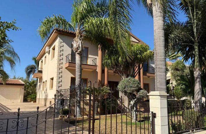 Image No.3-Maison de 4 chambres à vendre à Limassol