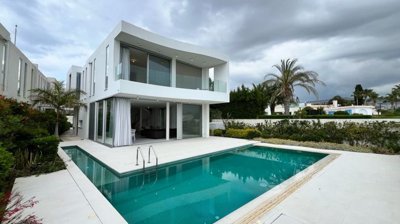 1300a2a4-e56b-498c-8b37-b0aae2f03701