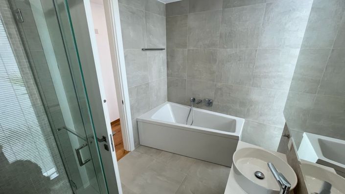 Image No.3-5 Bed Villa for sale