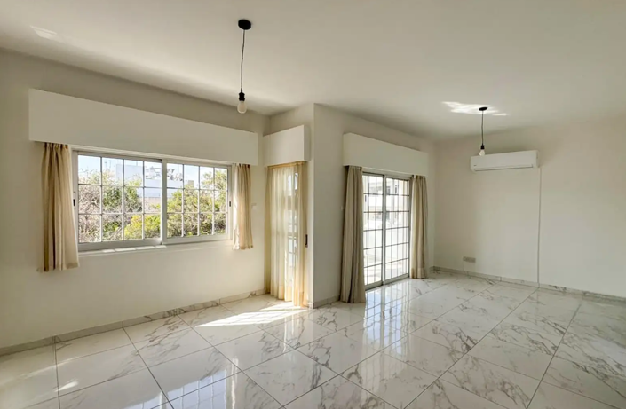 Image No.1-3 Bed Apartment for sale