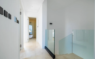 2f4aac69-09e4-4272-879c-bb81baa1c9bd