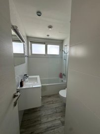 605dc912-314d-4260-ae75-19e5fddd2551