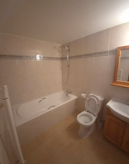 Image No.6-3 Bed House for sale