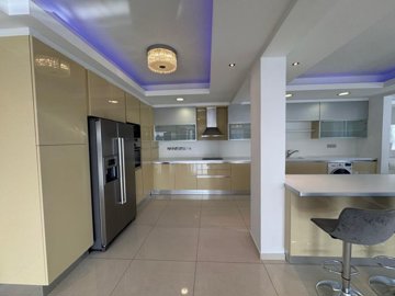 28fa596c-c42a-4d75-a85d-f608201477e0