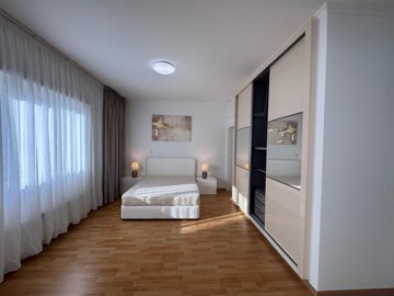 ab98aa53-43df-492b-b6ed-3f03bd54cb94