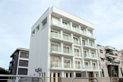 9c3a1abf-411f-4ee2-9040-bb33d1793122