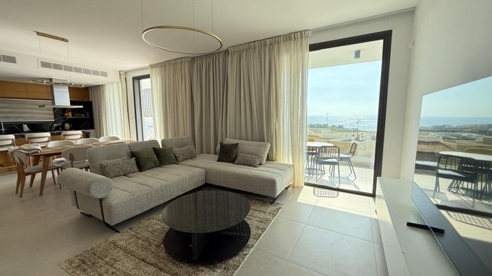 Image No.1-3 Bed Villa for sale