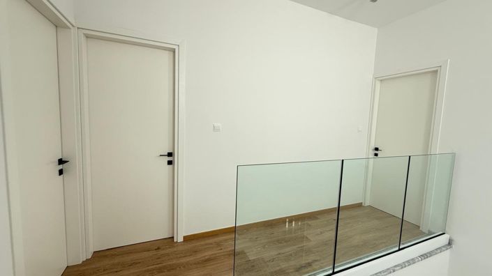 Image No.14-3 Bed Villa for sale