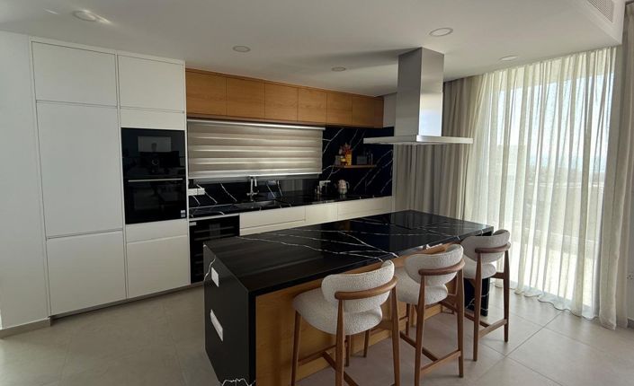 Image No.2-3 Bed Villa for sale