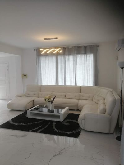 Image No.5-5 Bed House for sale