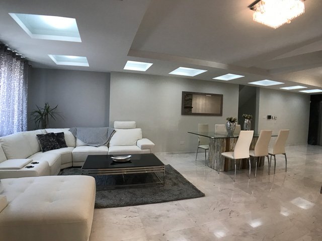 Image No.4-7 Bed Villa for sale