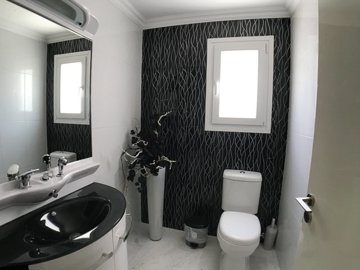 02b7df40-c92a-431d-874f-27cb8e914fe9