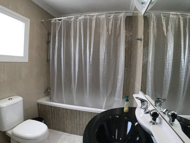 Image No.8-7 Bed Villa for sale