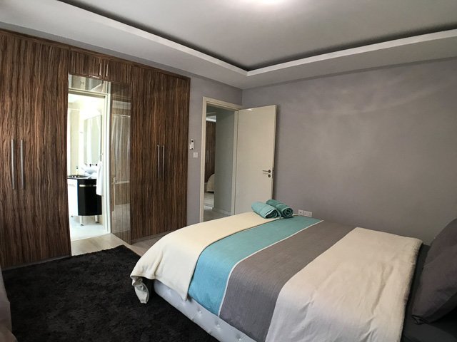 Image No.9-7 Bed Villa for sale