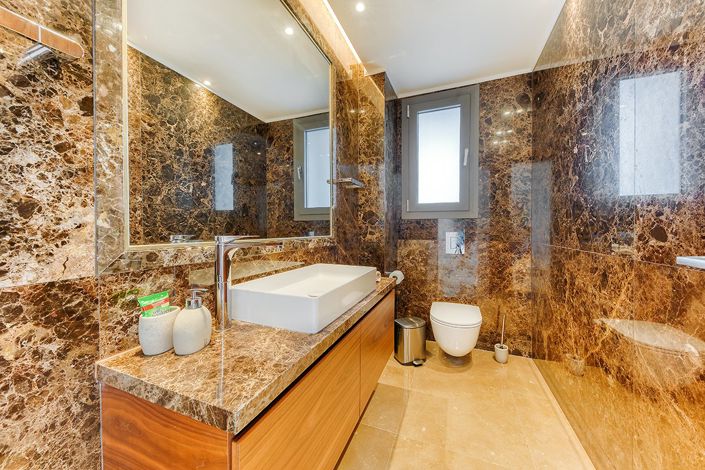 Image No.18-3 Bed Apartment for sale