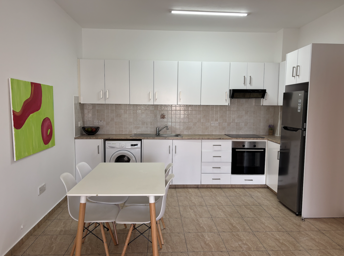 Image No.2-Appartement de 2 chambres à vendre à Geroskipou