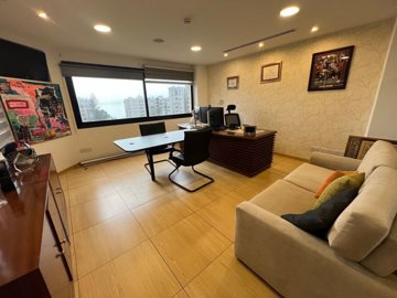 4c66a025-43ce-49b7-98ed-e35e5e581ba2