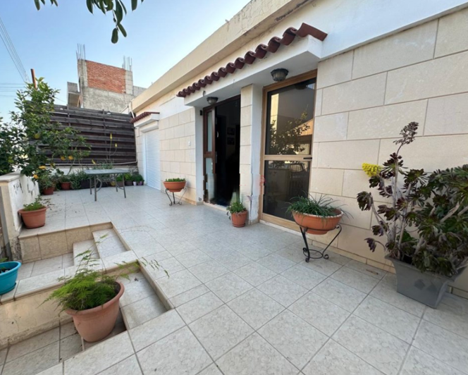 Image No.2-3 Bed House for sale