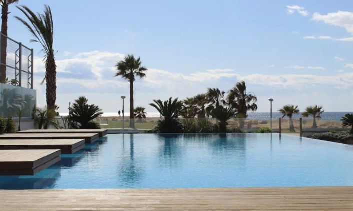 Image No.2-6 Bed House for sale